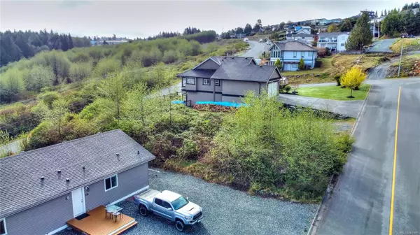 580 Venture Pl, Port Mcneill, BC V0N 2R0