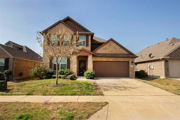 608 Fossil Creek Drive, Little Elm, TX 75068