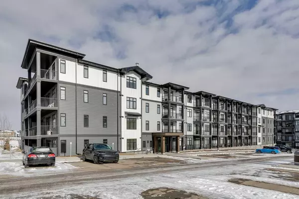 Calgary, AB T3R 2C5,40 Sage Hill WALK NW #101