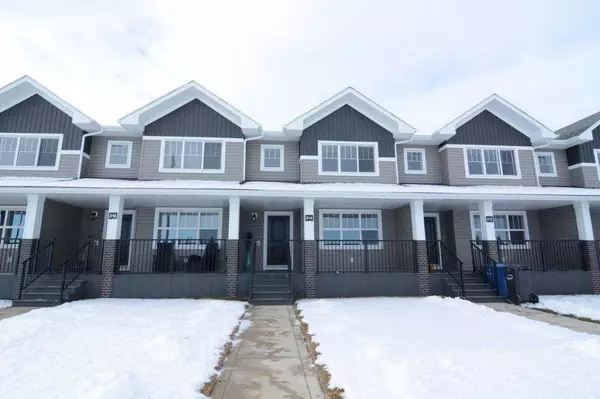 Penhold, AB T0M 1R0,210 Halifax Close