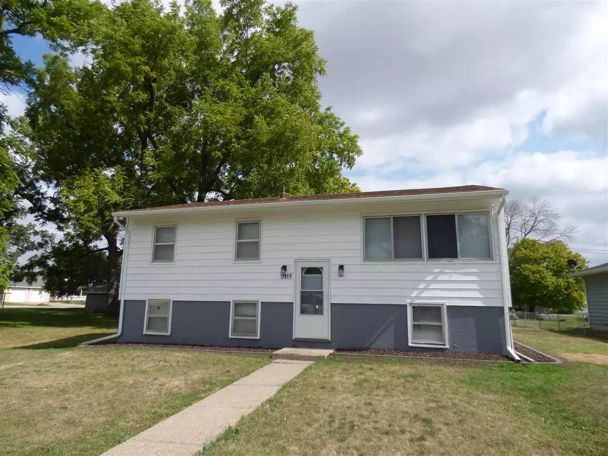 Nichols, IA 52766,208 Short St