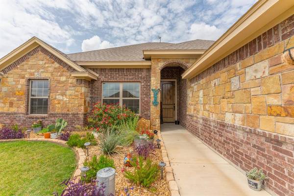 808 Acadia Court, Tolar, TX 76476