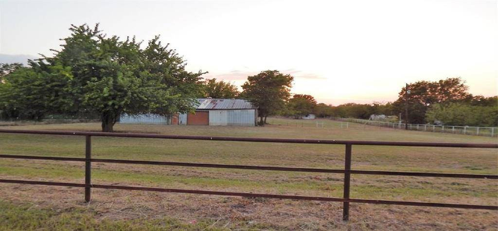 Quinlan, TX 75474,000 Kuykendall Street