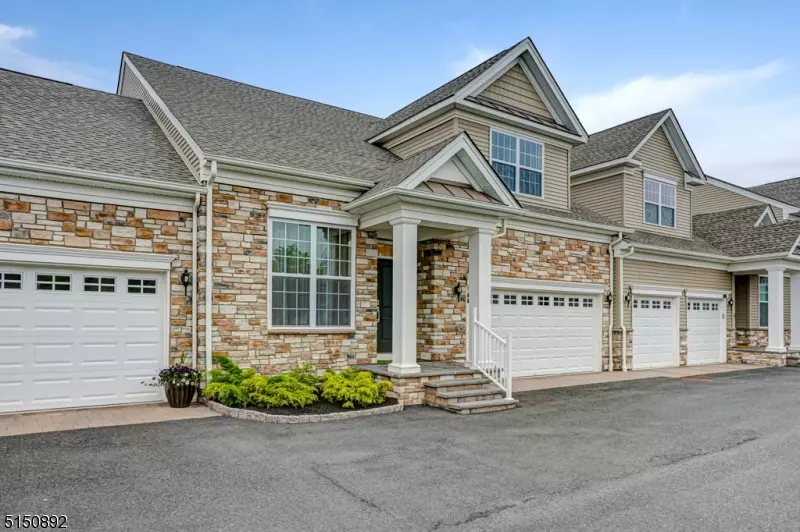 98 Van Cleef Dr, Readington Twp., NJ 08889