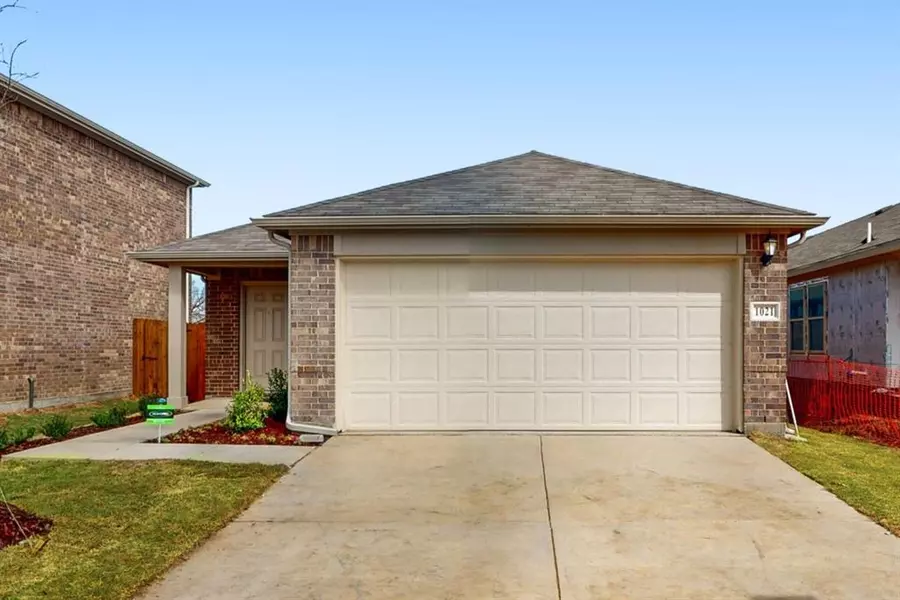 1021 La Esperanza Drive, Mesquite, TX 75149