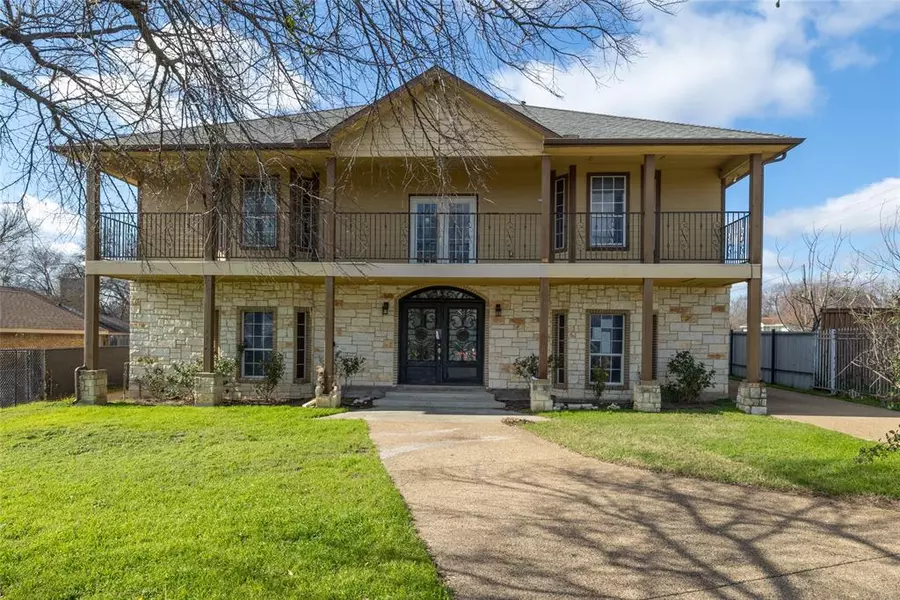 5605 S Cockrell Hill Road, Dallas, TX 75236