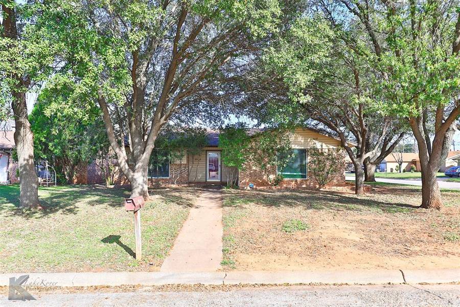 3233 Post Oak Road, Abilene, TX 79606