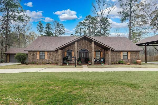 6231 S Lakeshore Drive, Shreveport, LA 71119