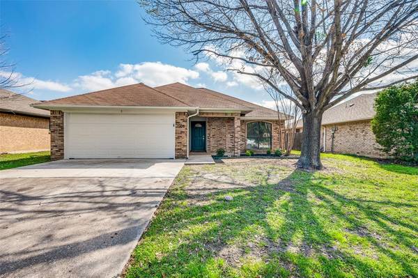 7908 Pebblebrook Drive, Watauga, TX 76148