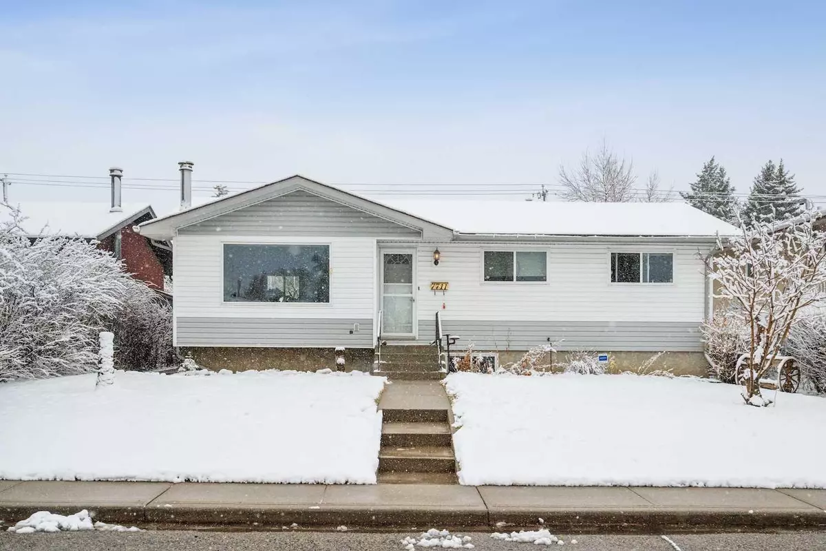 Calgary, AB T3B 1W8,7711 37 AVE NW