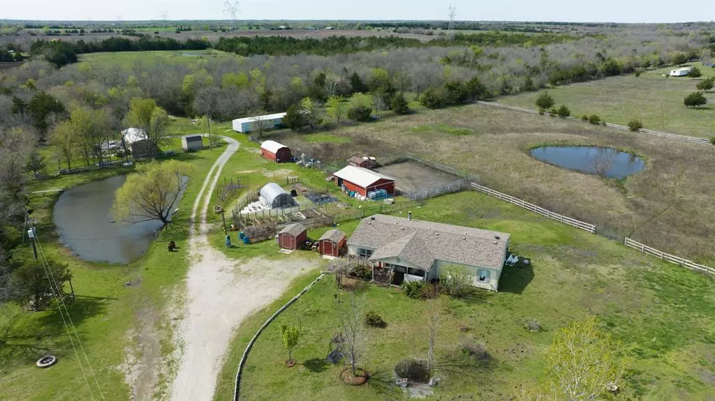 2206 County Road 1073, Greenville, TX 75401