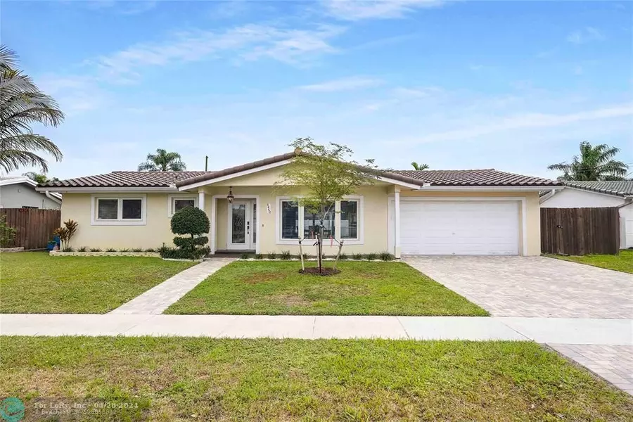 4440 NW 8th St, Coconut Creek, FL 33066