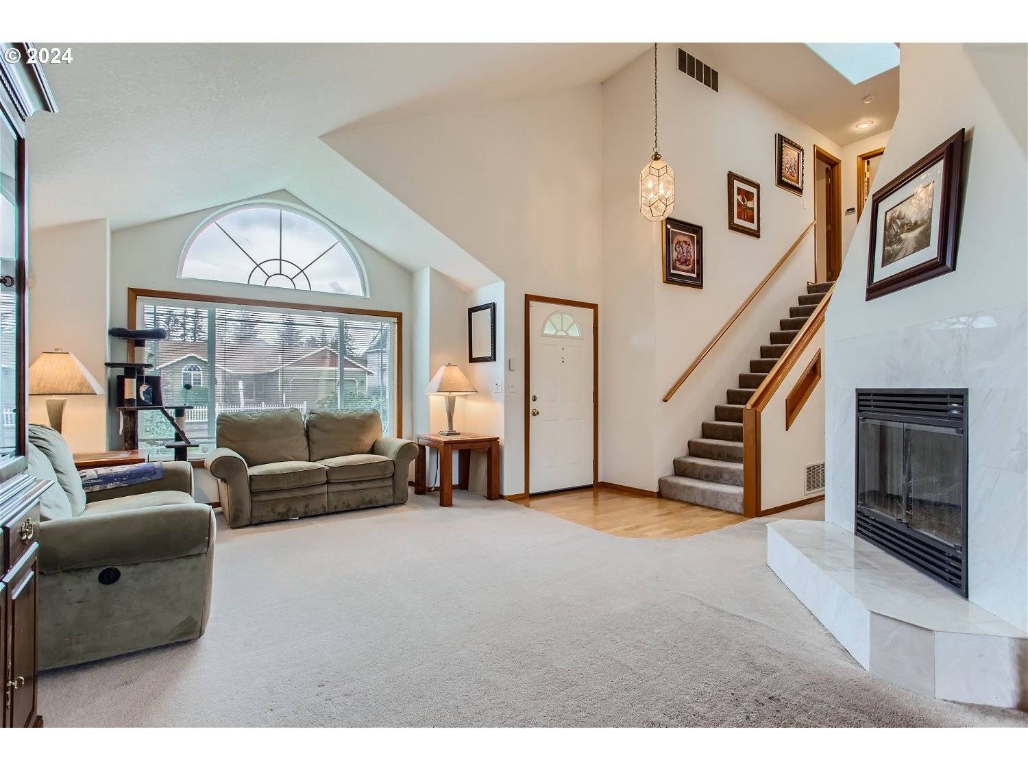 Troutdale, OR 97060,623 SW BURLINGAME CIR