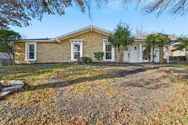 143 Mantlebrook Drive,  Desoto,  TX 75115