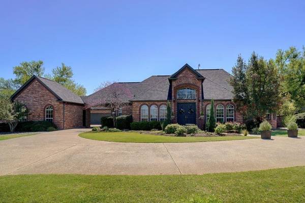 337 Cattlebaron Parc Drive,  Fort Worth,  TX 76108