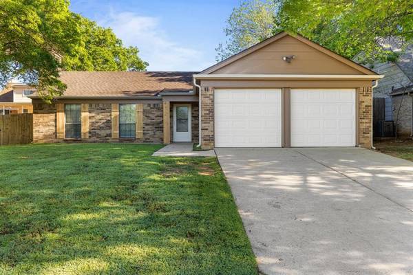 511 Harrington Lane, Euless, TX 76039