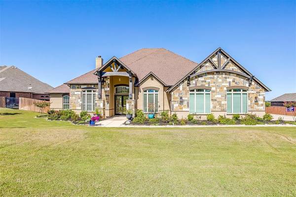 604 Falls Creek Court, Burleson, TX 76028