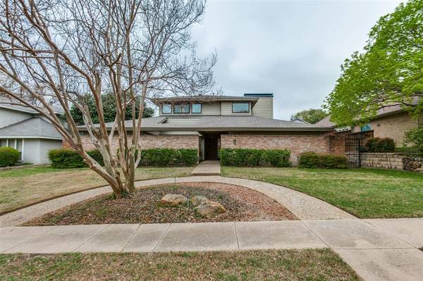 2809 W Prairie Creek Drive,  Richardson,  TX 75080