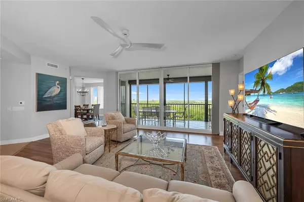 Naples, FL 34110,445 Cove Tower DR 704