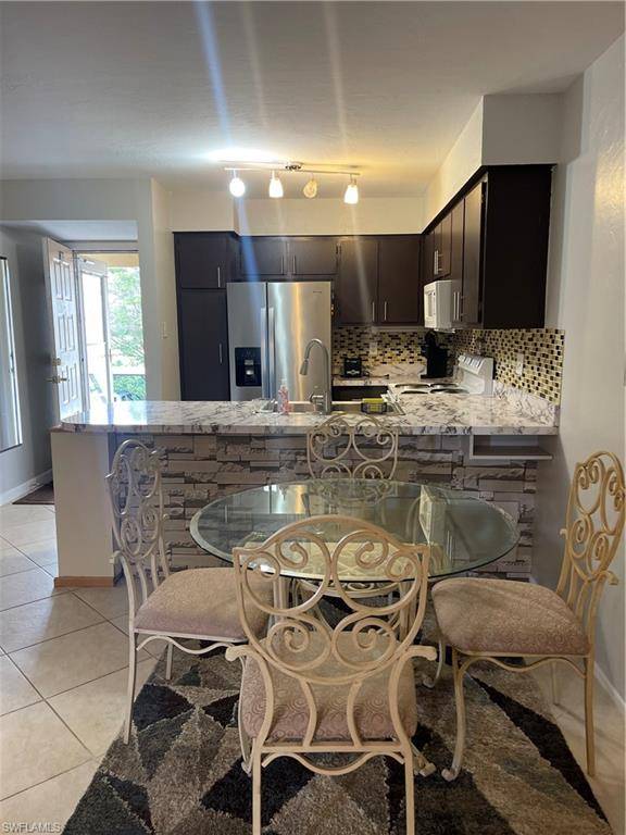 Cape Coral, FL 33909,1100 PONDELLA RD 811