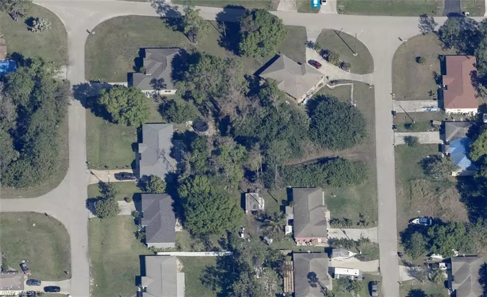 1911 Mercer AVE, Lehigh Acres, FL 33972