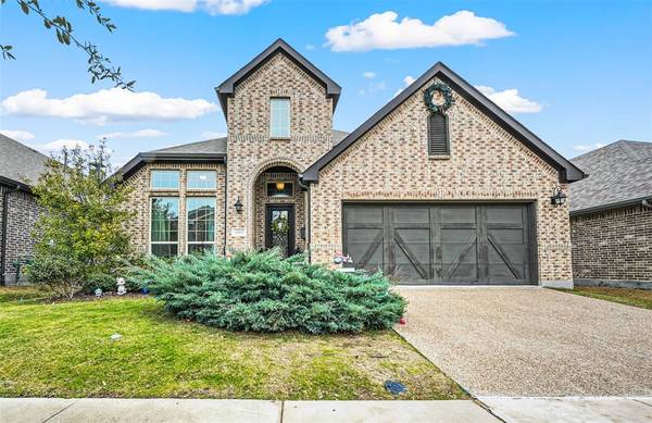 405 Warwick Boulevard, Lewisville, TX 75056