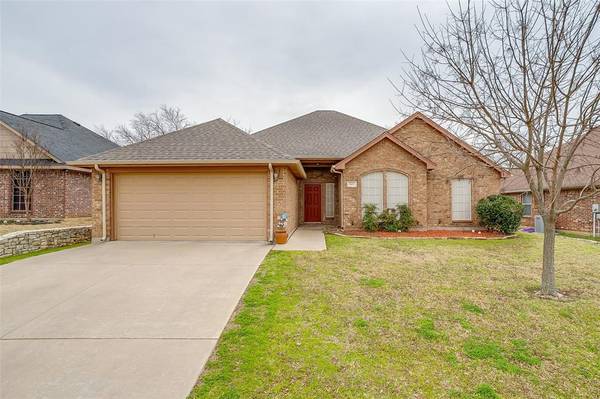 943 White Marlin Drive, Burleson, TX 76028