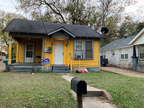 1202 James Farmer,  Marshall,  TX 75670