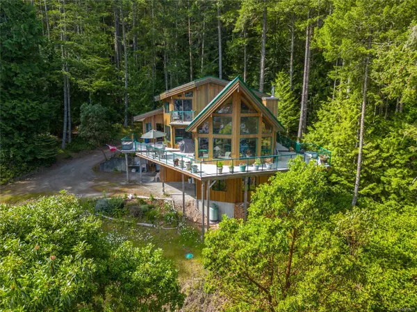 Pender Island, BC V0N 2M3,9842 Canal Rd