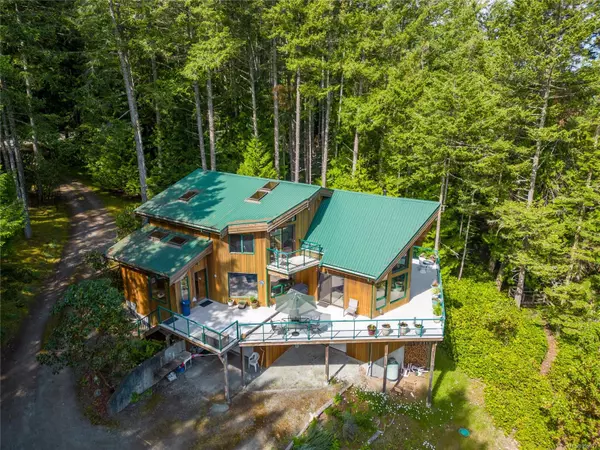 Pender Island, BC V0N 2M3,9842 Canal Rd