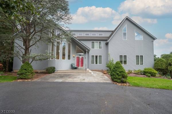 105 Windsor Dr, Montville Twp., NJ 07058