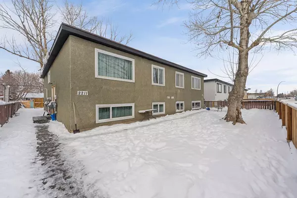 Calgary, AB T2B 1M3,2211,2209 48 ST SE