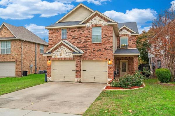 3977 Silver Meadow Lane,  Grand Prairie,  TX 75052