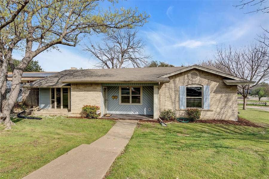 3308 Hillside Lane, Irving, TX 75062