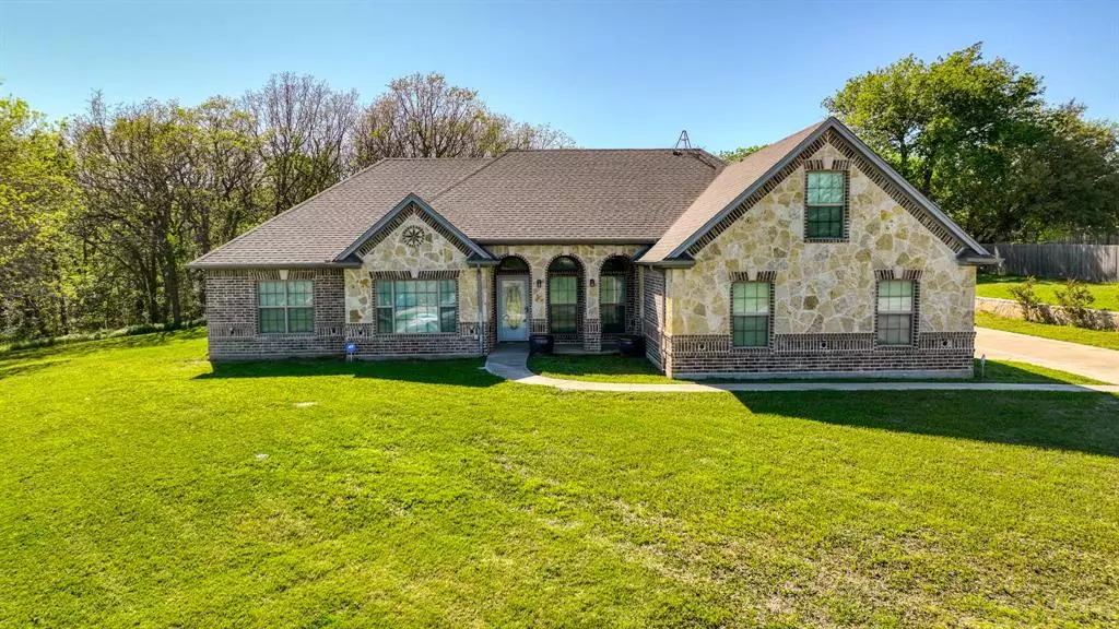 115 Hedges, Weatherford, TX 76085