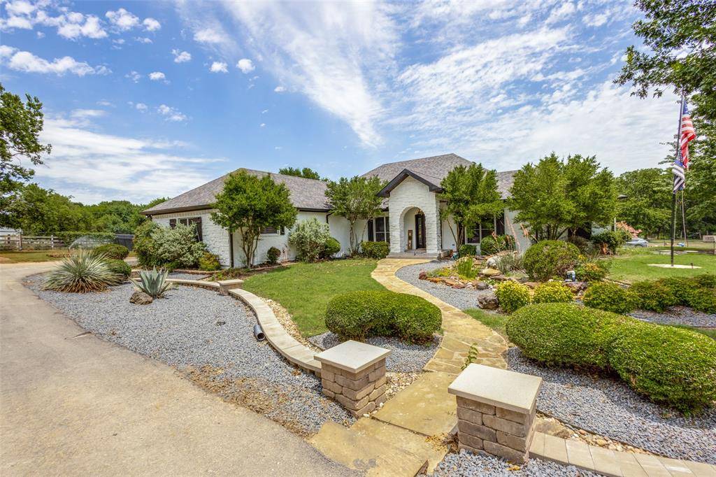 Homes for sale 1525 S Bridgefarmer Road, Lowry Crossing, TX 75069...