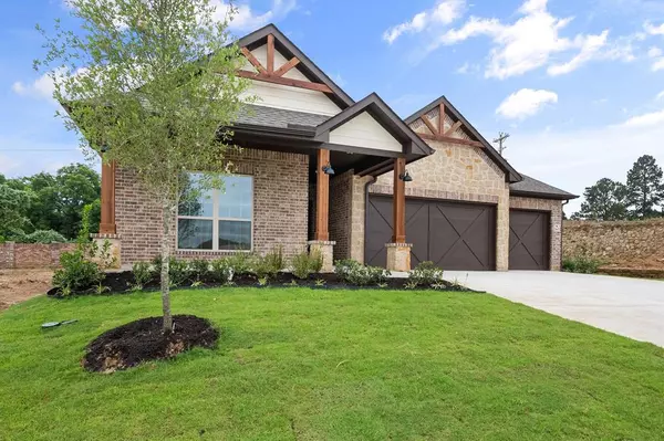 Burleson, TX 76028,2663 Streamside Drive