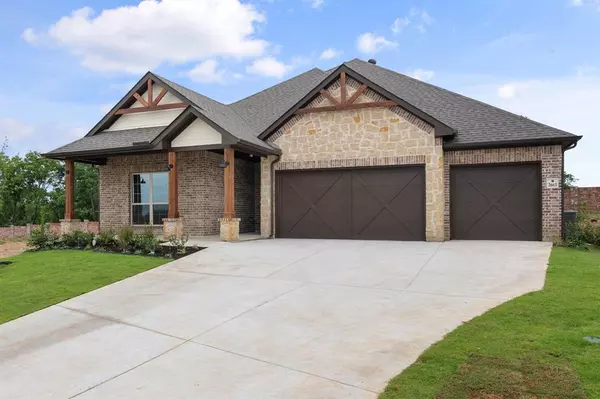 Burleson, TX 76028,2663 Streamside Drive