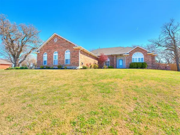 5820 Lost Deer Drive, Newalla, OK 74857