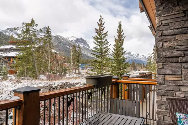 Canmore, AB T1W 0E3,101B Stewart Creek LNDG #2203