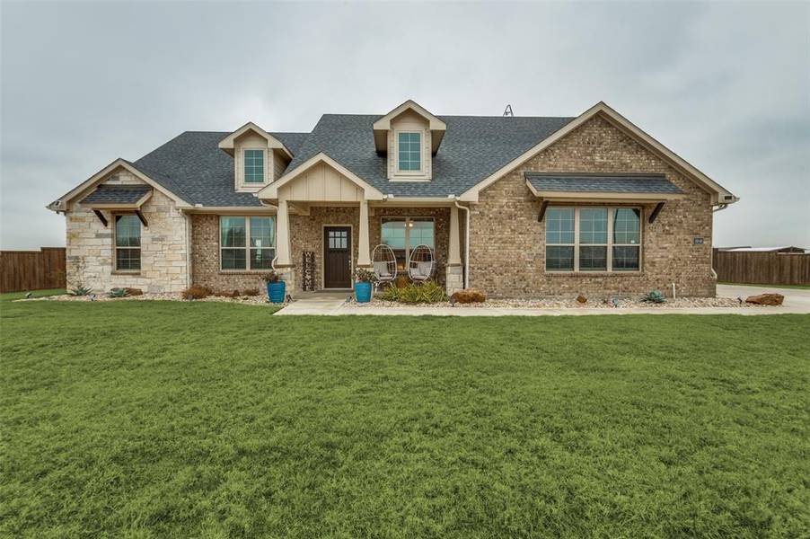 8848 Abner Road, Oak Ridge, TX 75161