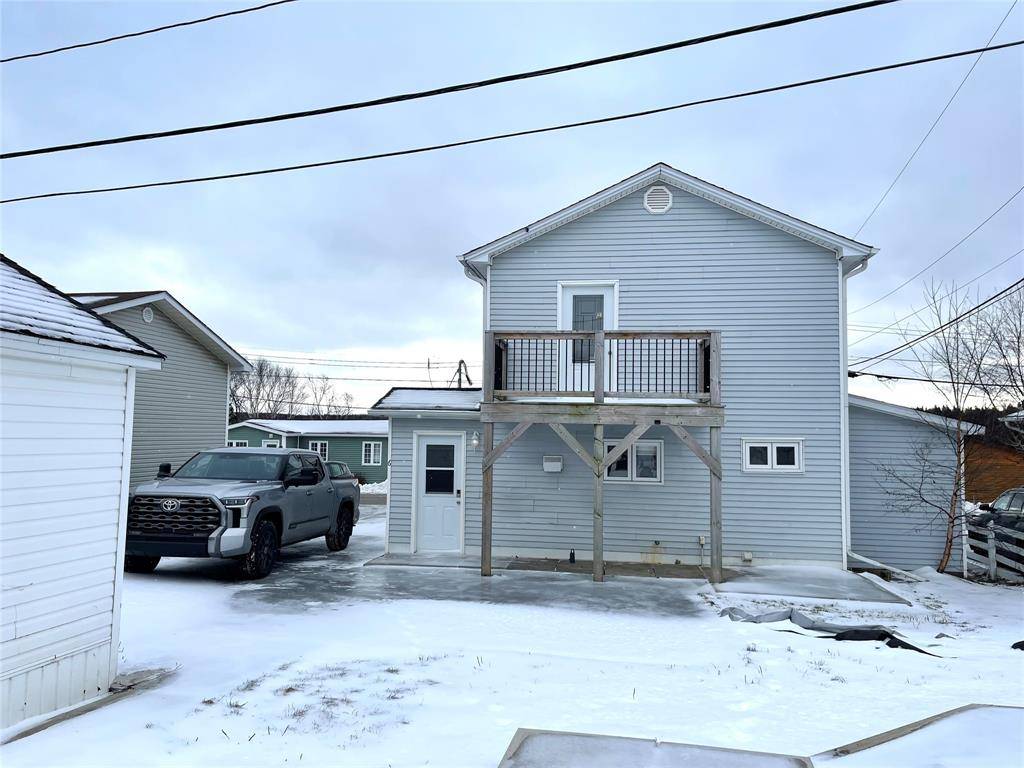 Grand Falls-windsor, NL A2A 1A2,6 Valley Road
