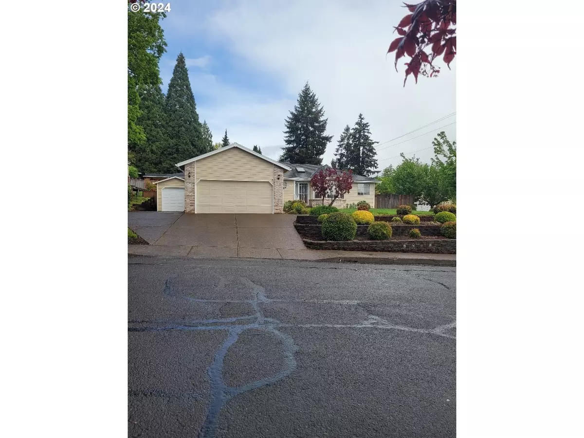 Salem, OR 97306,899 ALVINA ST