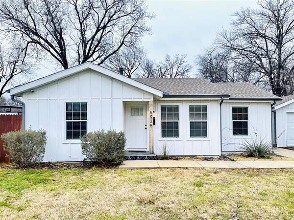 5925 Midway Road, Haltom City, TX 76117