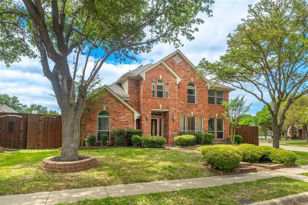 6877 Bushnell Drive, Plano, TX 75024