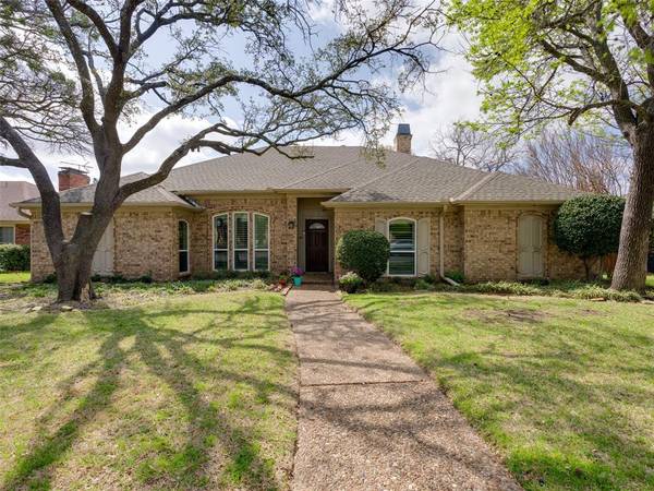 6504 Missy Drive,  Dallas,  TX 75252