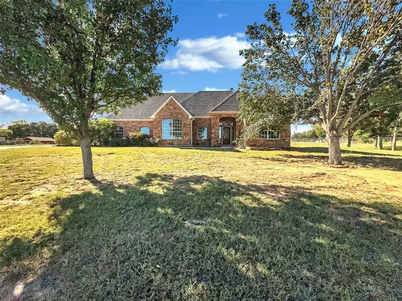 100 Imperial Mammoth Valley Lane #L, Weatherford, TX 76085