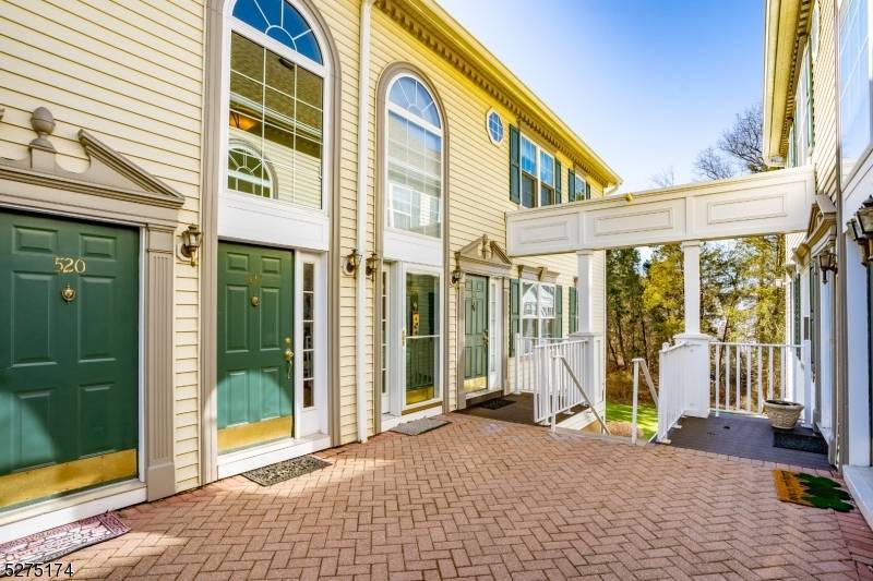 524 Azalea Ter, Branchburg Twp., NJ 08876