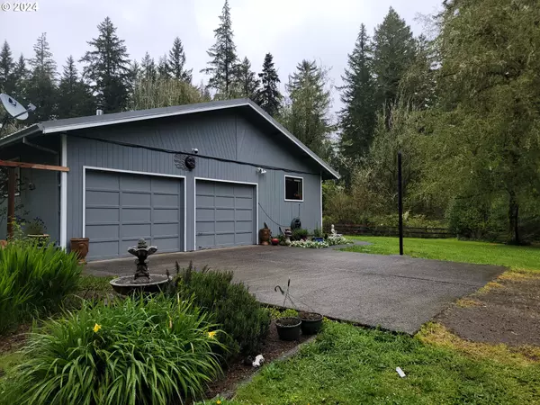 Myrtle Point, OR 97458,98931 LAIRD LN