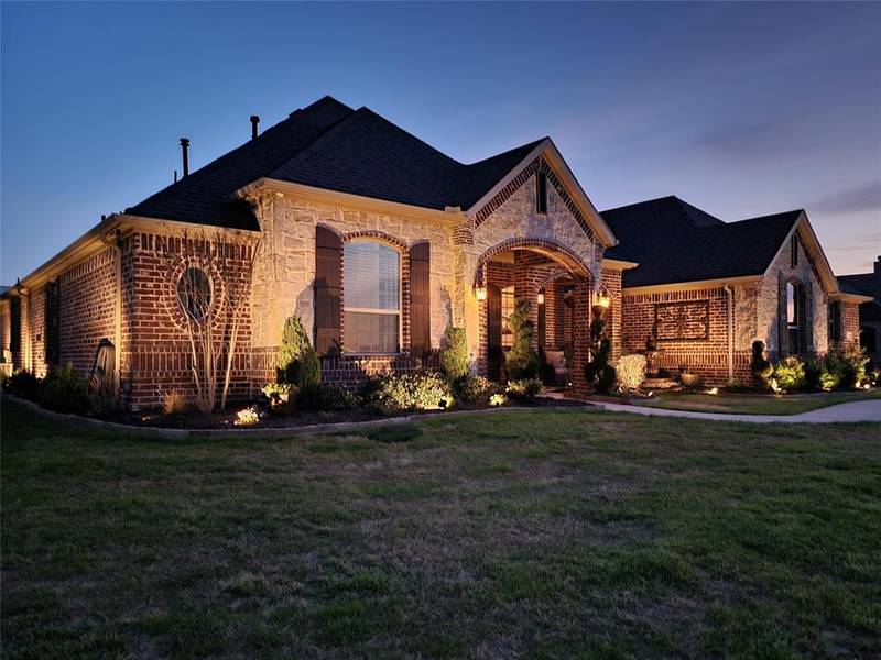 13301 Kira Lane, Justin, TX 76247